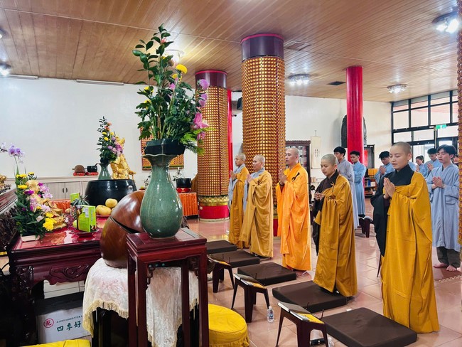 Chùa Linh Ẩn – Đài Loan: Khóa tu một ngày - Pháp Hội Đại Bi