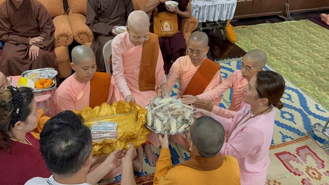 Chùa Linh Ẩn – Đài Loan: Khóa tu một ngày - Pháp Hội Đại Bi