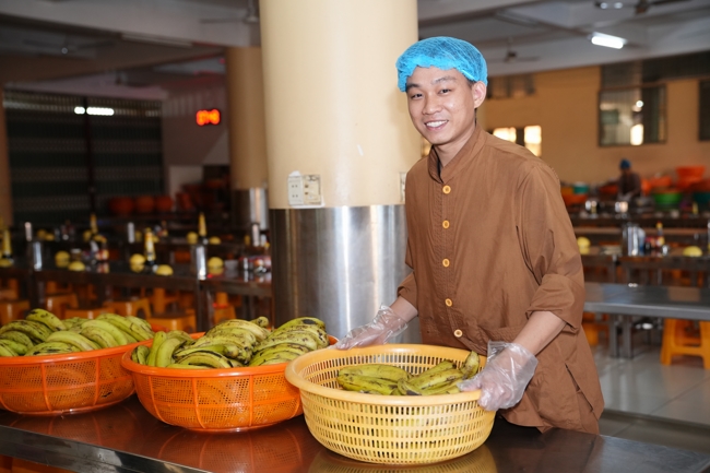 Giving vegetarian vermicelli at Thanh Loc  Paralytic Supporting and Nurturing Center in the Temple's Charity Activities