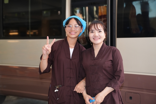 Giving vegetarian vermicelli at Thanh Loc  Paralytic Supporting and Nurturing Center in the Temple's Charity Activities