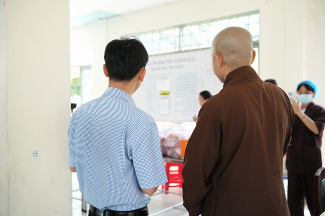 Giving vegetarian vermicelli at Thanh Loc  Paralytic Supporting and Nurturing Center in the Temple's Charity Activities