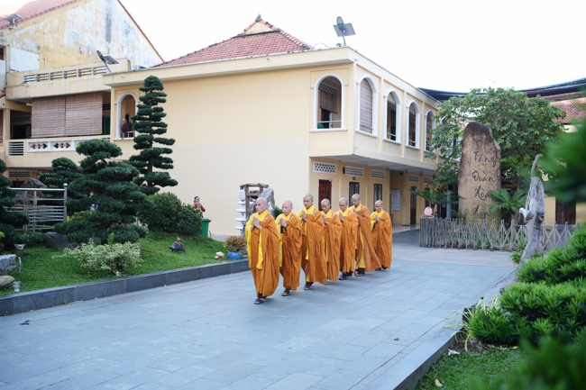 Khoá tu niệm Phật một ngày