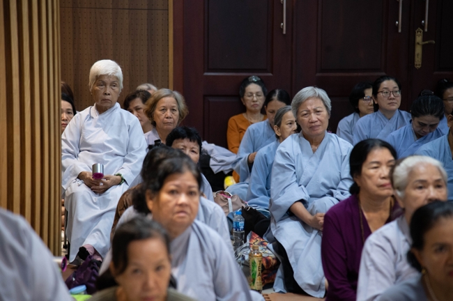 Khoá tu niệm Phật một ngày