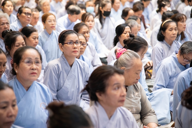 Khoá tu niệm Phật một ngày