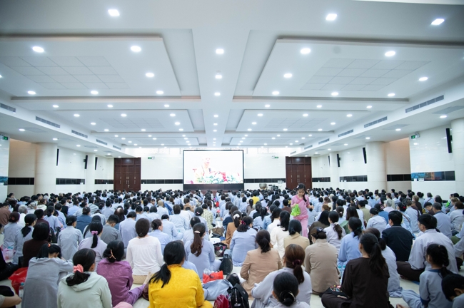 Khoá tu niệm Phật một ngày