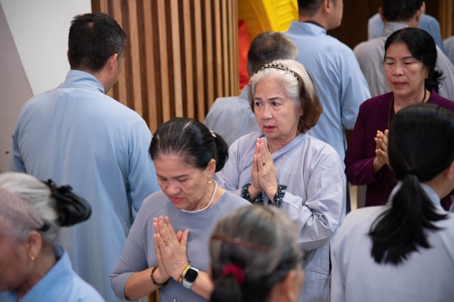 Khoá tu niệm Phật một ngày