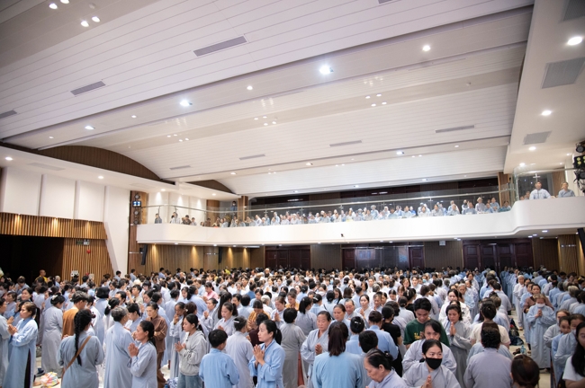 Khoá tu niệm Phật một ngày