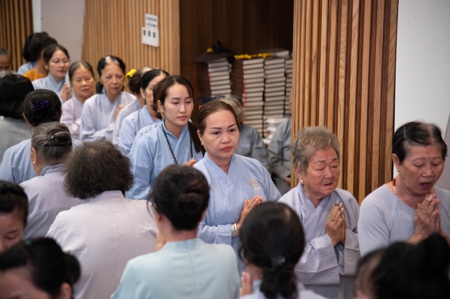 Khoá tu niệm Phật một ngày