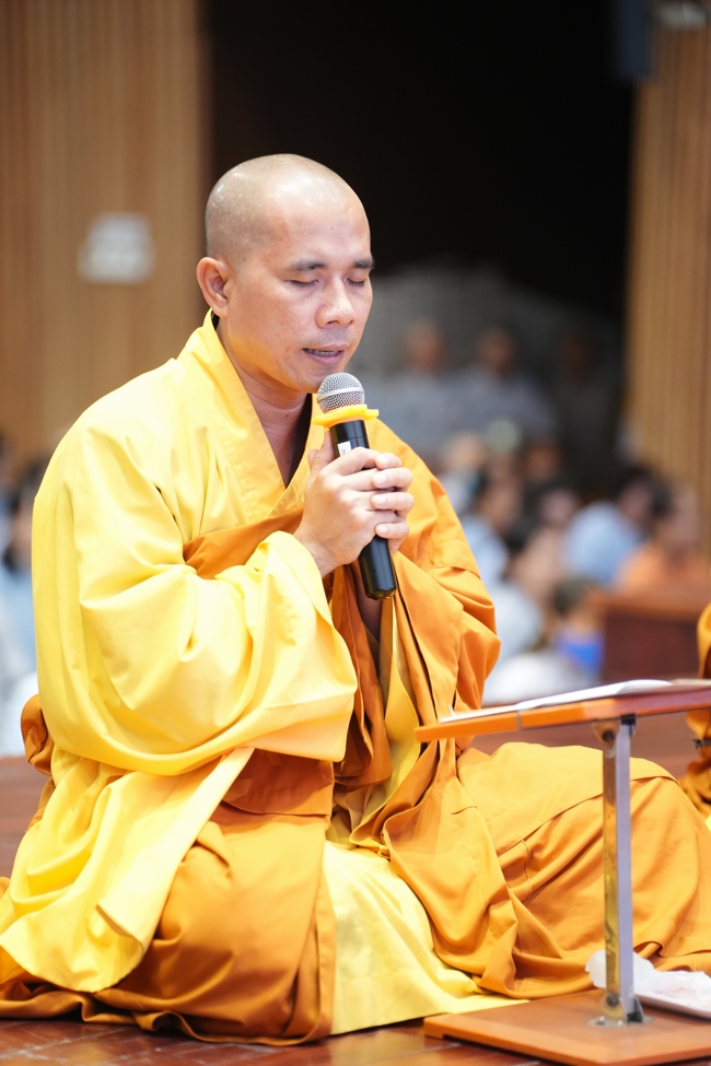 Khoá tu niệm Phật một ngày