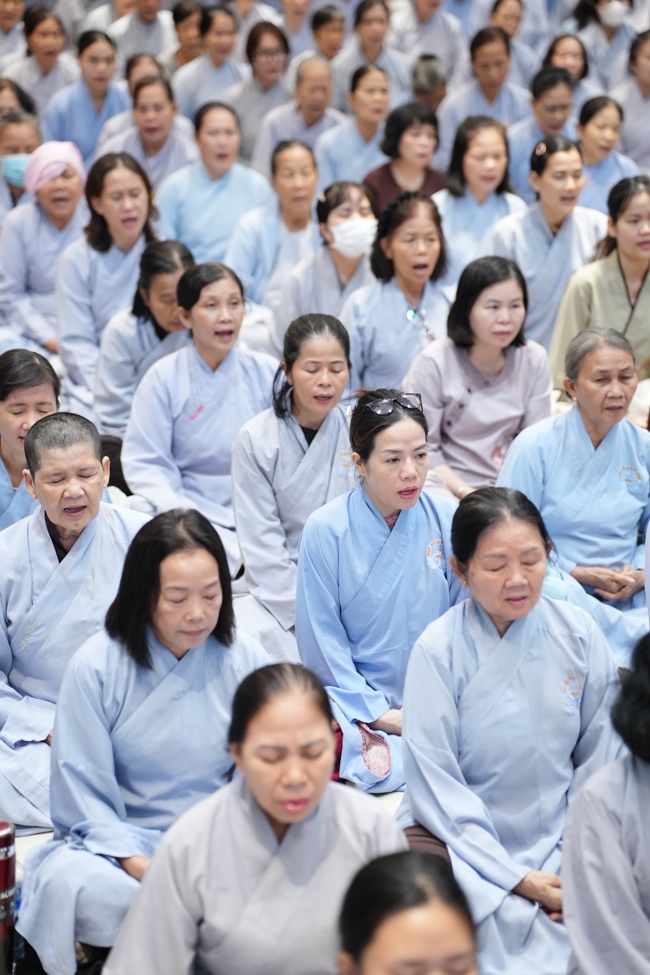 Khoá tu niệm Phật một ngày