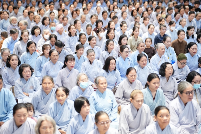 Khoá tu niệm Phật một ngày