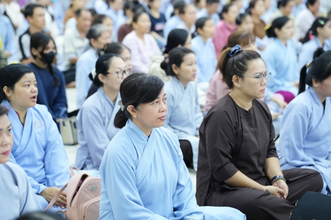 Khoá tu niệm Phật một ngày