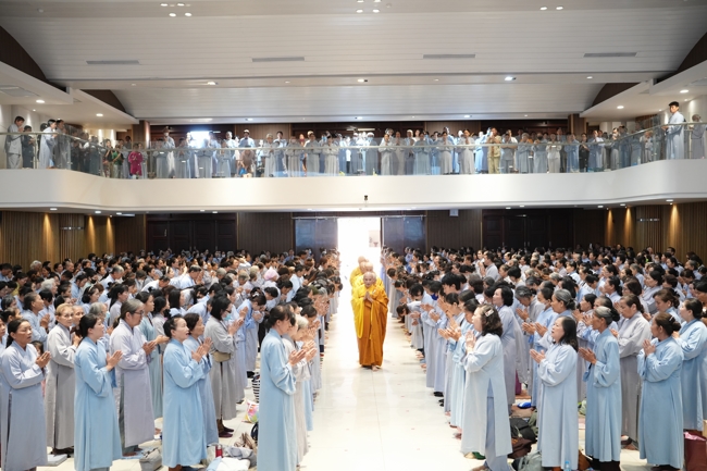 Khoá tu niệm Phật một ngày