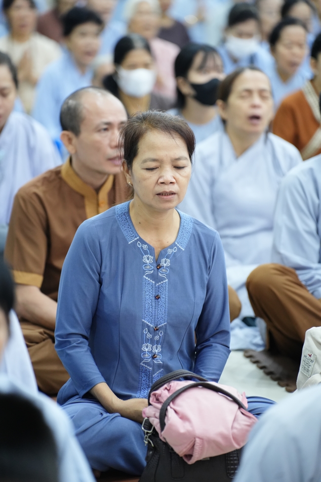 Khoá tu niệm Phật một ngày