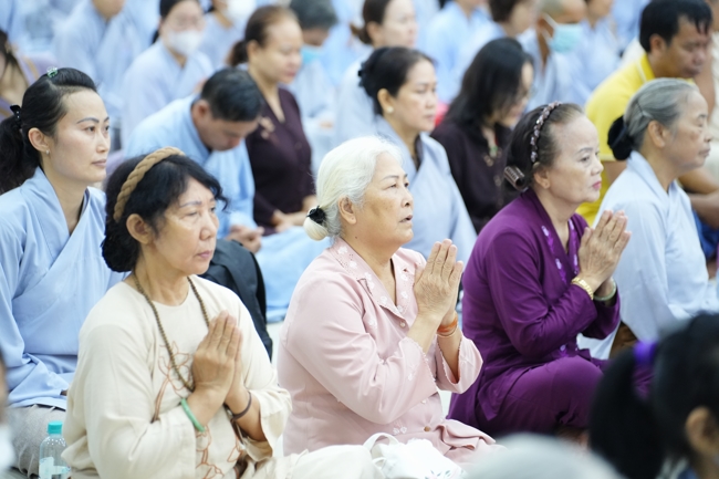 Khoá tu niệm Phật một ngày