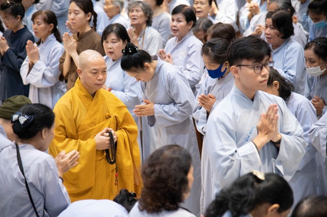 Khoá tu niệm Phật một ngày