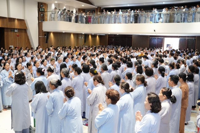 Khoá tu niệm Phật một ngày