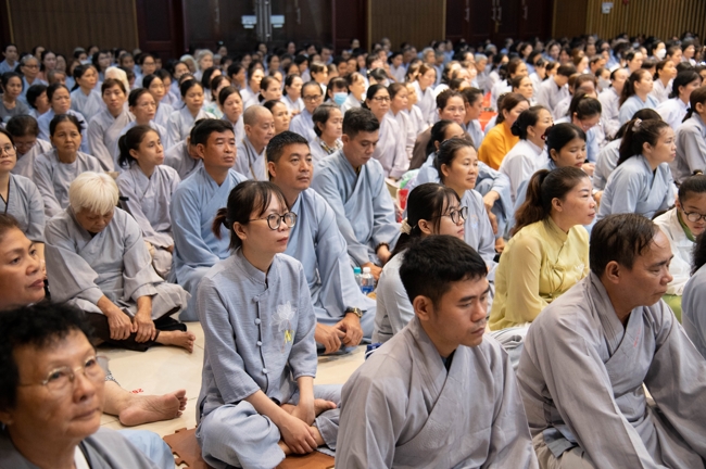 Khoá tu niệm Phật một ngày