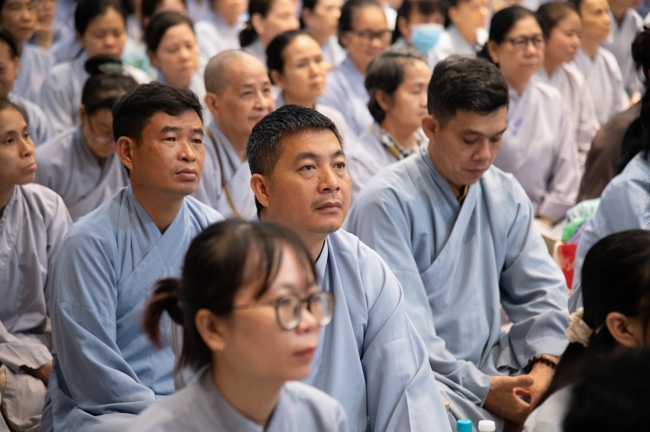 Khoá tu niệm Phật một ngày