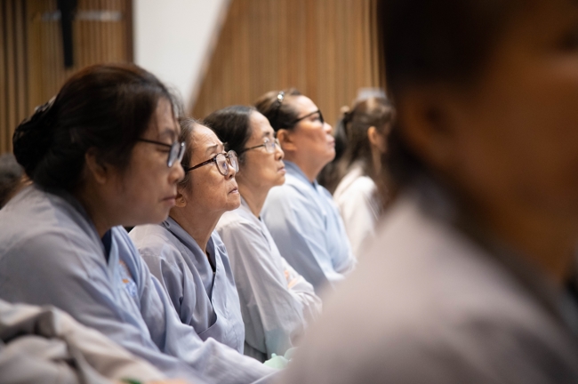 Khoá tu niệm Phật một ngày