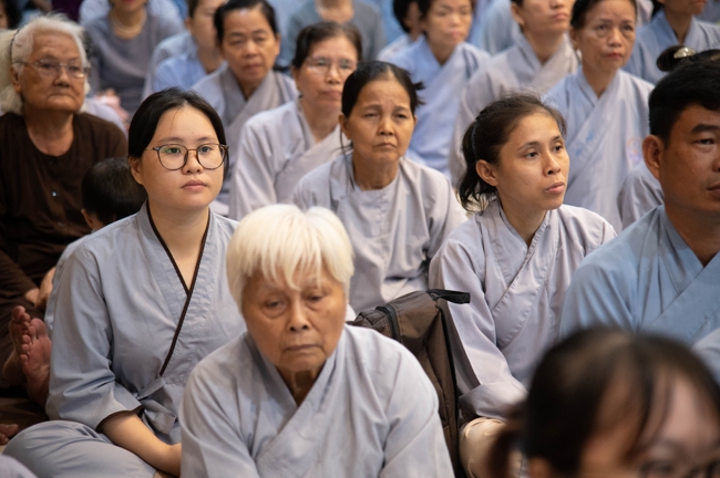 Khoá tu niệm Phật một ngày