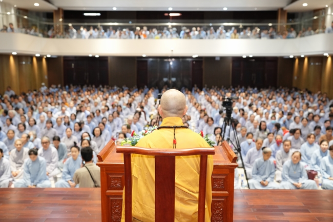 Khoá tu niệm Phật một ngày