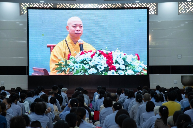 Khoá tu niệm Phật một ngày