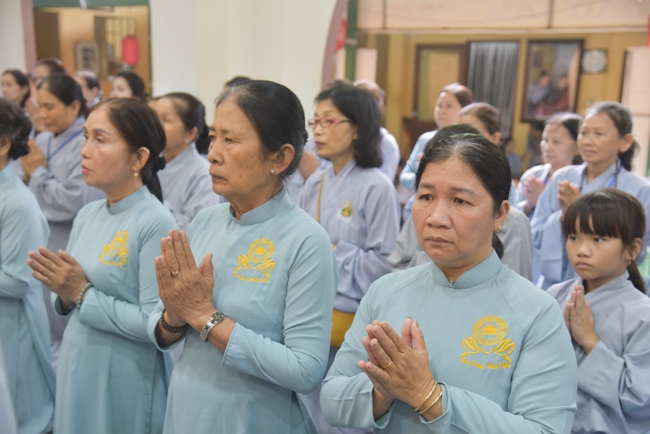 Ban Từ Thiện: Cúng dường các tự viện, đạo tràng thuộc tông phong Tổ đình Hoằng Pháp tại Đồng Nai và Lâm Đồng