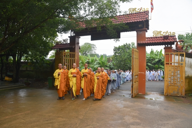 Ban Từ Thiện: Cúng dường các tự viện, đạo tràng thuộc tông phong Tổ đình Hoằng Pháp tại Đồng Nai và Lâm Đồng