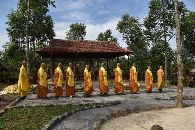 Ban Từ Thiện: Cúng dường các tự viện, đạo tràng thuộc tông phong Tổ đình Hoằng Pháp tại Đồng Nai và Lâm Đồng