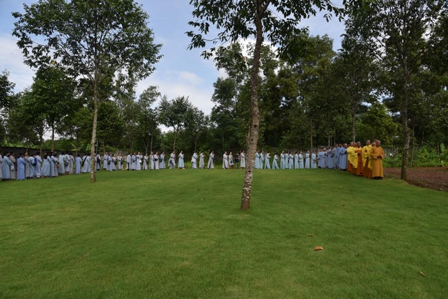 Ban Từ Thiện: Cúng dường các tự viện, đạo tràng thuộc tông phong Tổ đình Hoằng Pháp tại Đồng Nai và Lâm Đồng