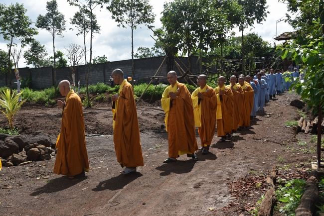 Ban Từ Thiện: Cúng dường các tự viện, đạo tràng thuộc tông phong Tổ đình Hoằng Pháp tại Đồng Nai và Lâm Đồng