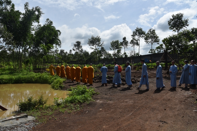 Ban Từ Thiện: Cúng dường các tự viện, đạo tràng thuộc tông phong Tổ đình Hoằng Pháp tại Đồng Nai và Lâm Đồng