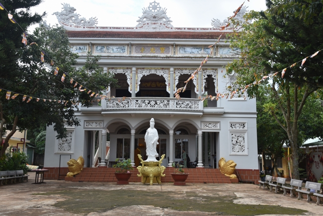 Ban Từ Thiện: Cúng dường các tự viện, đạo tràng thuộc tông phong Tổ đình Hoằng Pháp tại Đồng Nai và Lâm Đồng