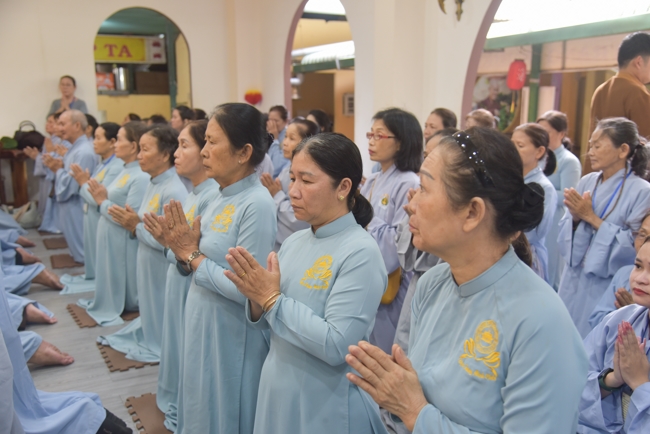 Ban Từ Thiện: Cúng dường các tự viện, đạo tràng thuộc tông phong Tổ đình Hoằng Pháp tại Đồng Nai và Lâm Đồng