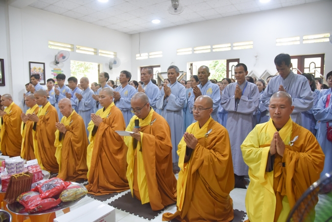 Ban Từ Thiện: Cúng dường các tự viện, đạo tràng thuộc tông phong Tổ đình Hoằng Pháp tại Đồng Nai và Lâm Đồng