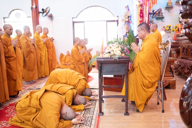 Holding Pravaranà Ceremony of the Director Board (DB) of Hoc Mon Commune's Vietnam Buddhist Sangha (VBS)