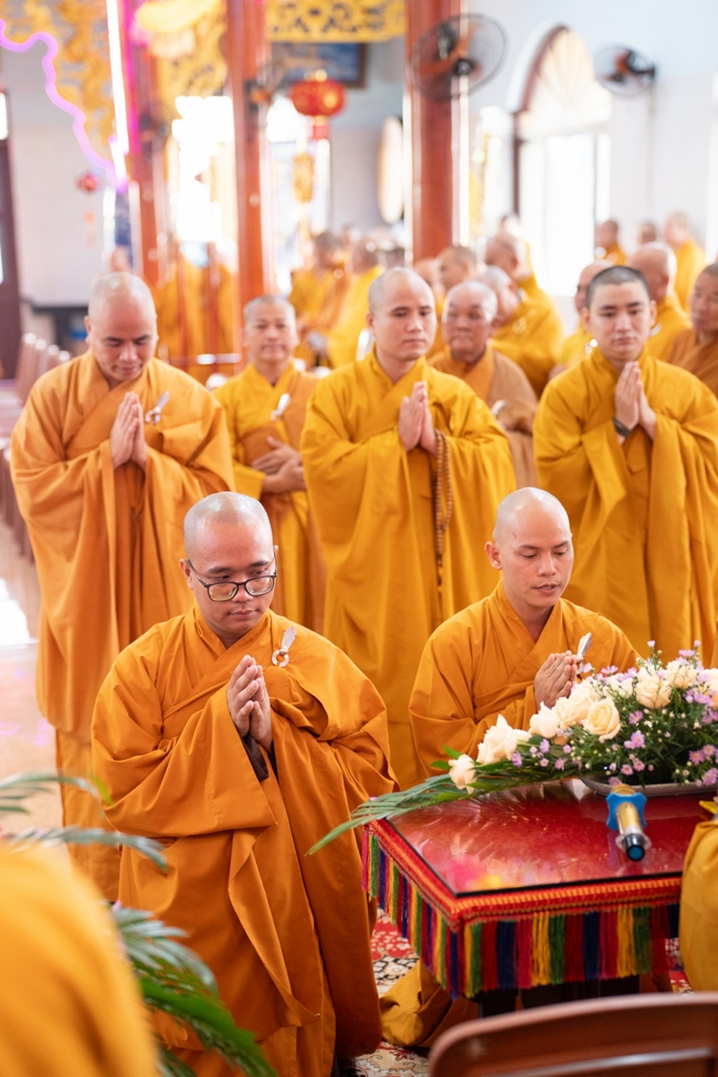Holding Pravaranà Ceremony of the Director Board (DB) of Hoc Mon Commune's Vietnam Buddhist Sangha (VBS)
