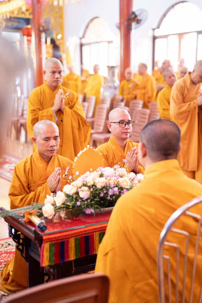 Holding Pravaranà Ceremony of the Director Board (DB) of Hoc Mon Commune's Vietnam Buddhist Sangha (VBS)
