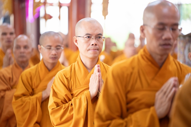 Holding Pravaranà Ceremony of the Director Board (DB) of Hoc Mon Commune's Vietnam Buddhist Sangha (VBS)