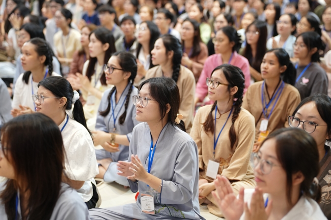 Khoá tu “Sinh viên hướng về Phật pháp”