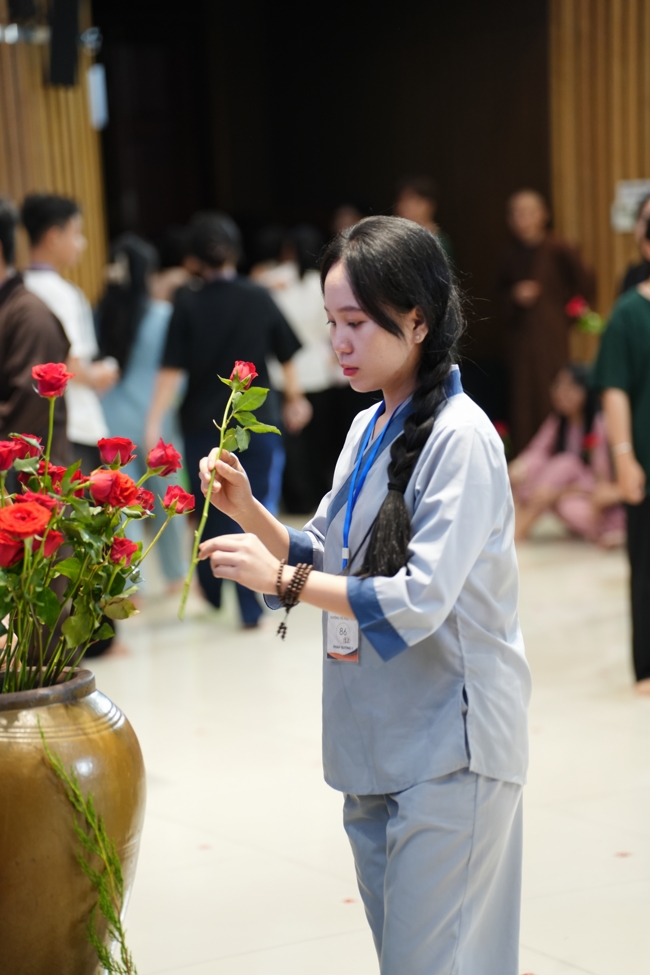 Khoá tu “Sinh viên hướng về Phật pháp”