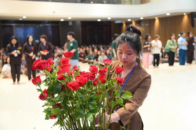 Khoá tu “Sinh viên hướng về Phật pháp”