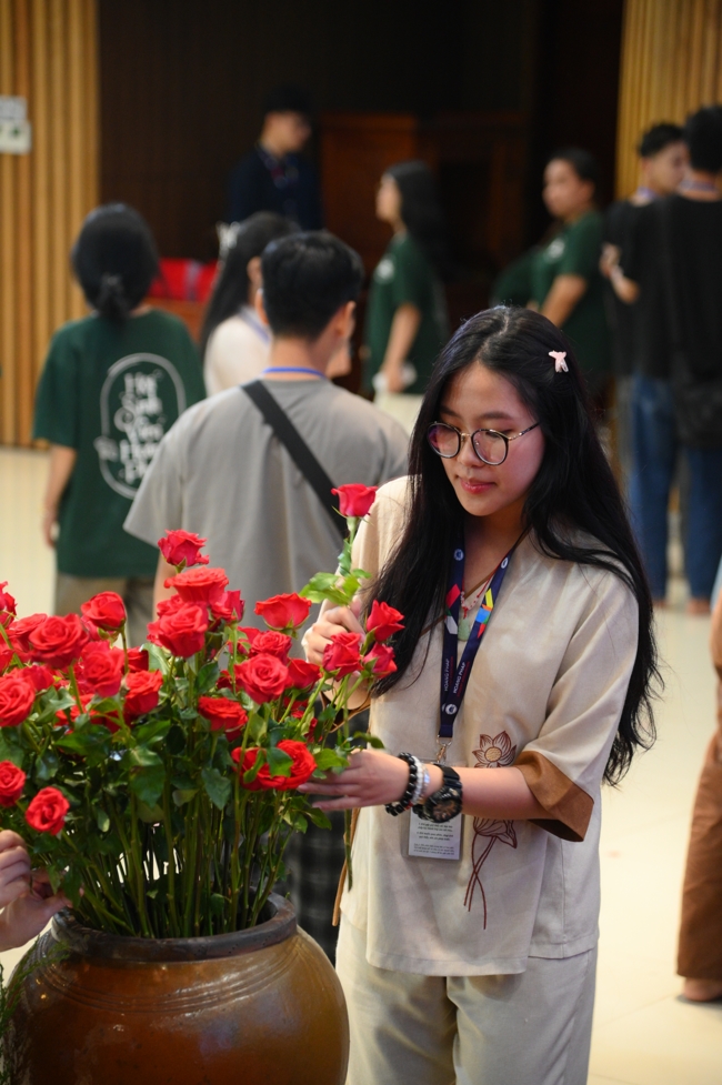 Khoá tu “Sinh viên hướng về Phật pháp”