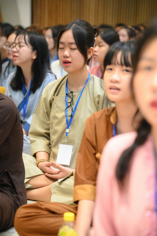 Khoá tu “Sinh viên hướng về Phật pháp”