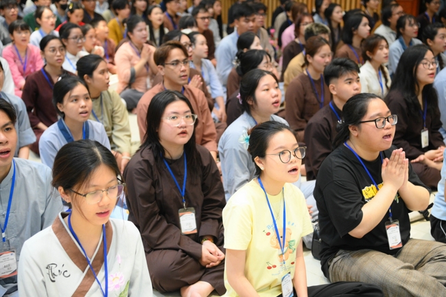 Khoá tu “Sinh viên hướng về Phật pháp”