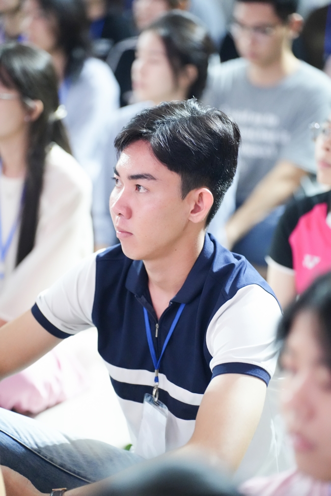 Khoá tu “Sinh viên hướng về Phật pháp”