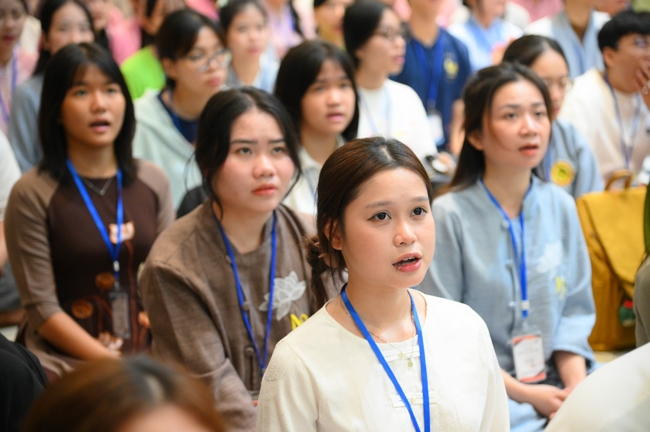 Khoá tu “Sinh viên hướng về Phật pháp”