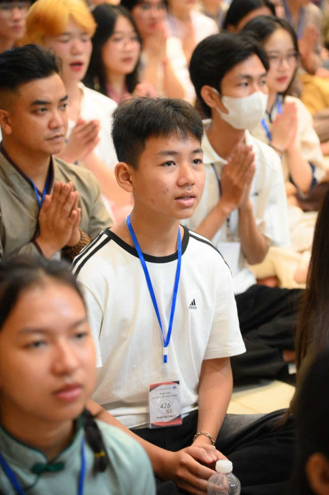 Khoá tu “Sinh viên hướng về Phật pháp”