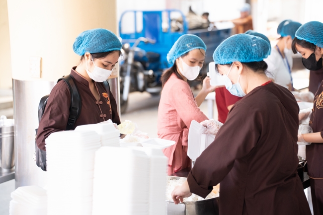 Khoá tu “Sinh viên hướng về Phật pháp”